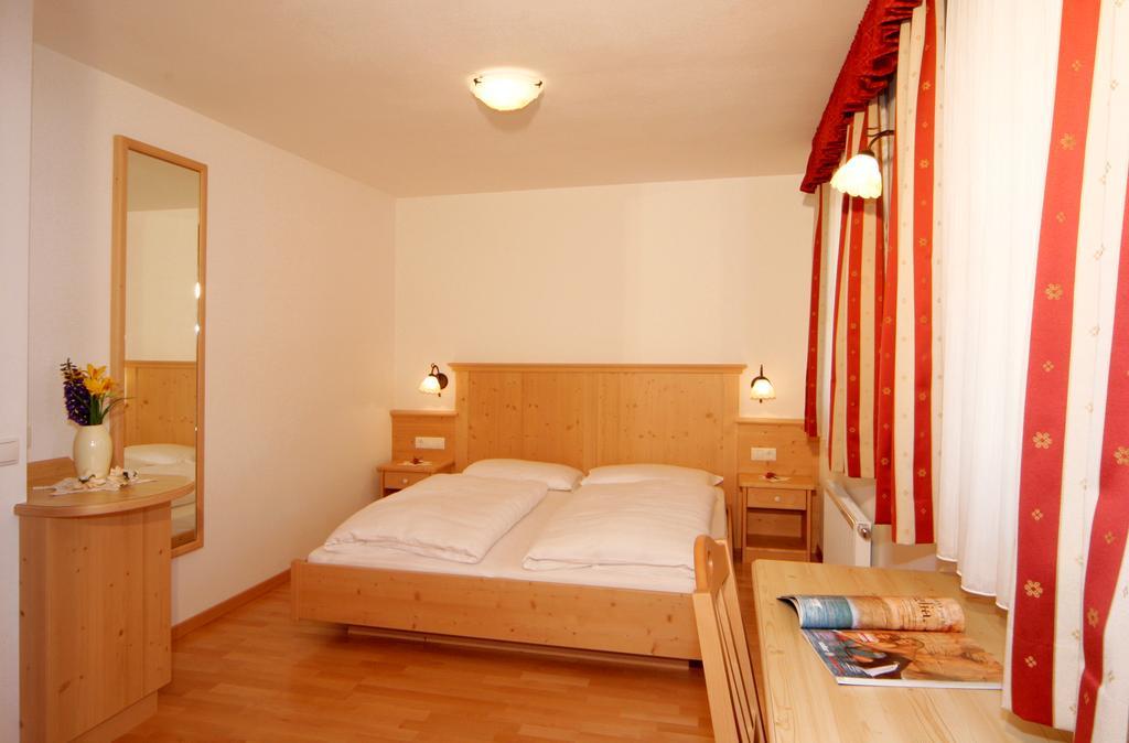 Apartments Serghela San Cassiano  Quarto foto